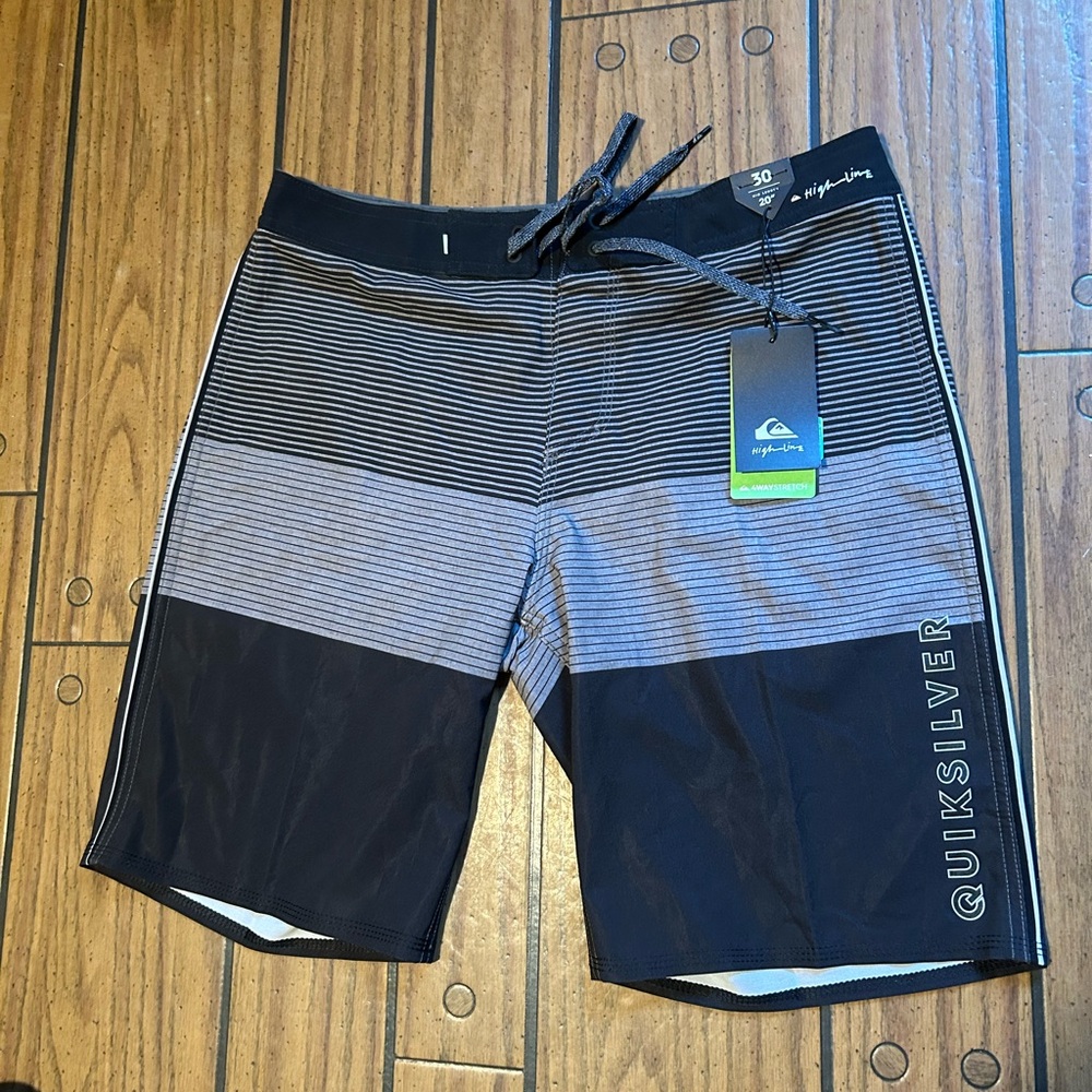 Quiksilver High Line Shorts Mens Size 30 Water Repellent Surfer